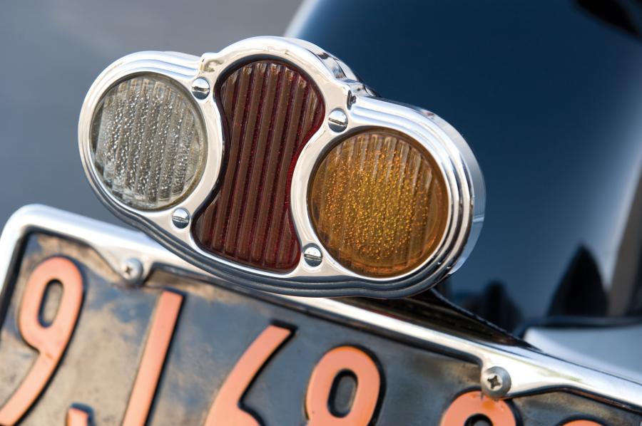 Детали экстерьера Packard Standard Eight Sport Phaeton 1931 года  (фото 4 из 15)